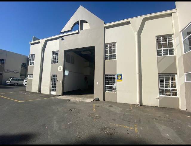 560M² WAREHOUSE TO LET IN MAXMEAD